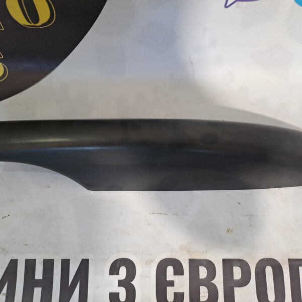 Накладка на релінг задня ліва peugeot 308 sw 9682132177