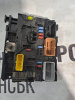 Блок запобіжників BSM Peugeot Citroёn L10 9661086980