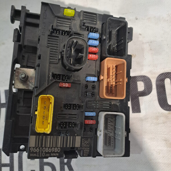 Блок запобіжників BSM Peugeot Citroёn L10 9661086980