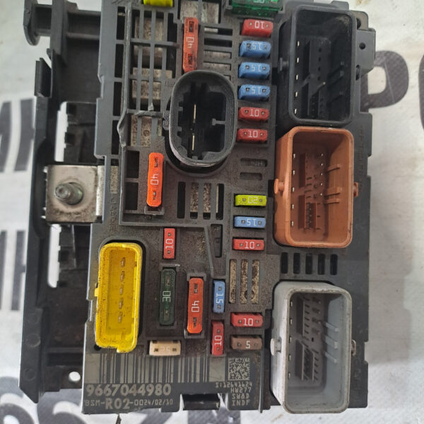 Блок запобіжників Peugeot Citroёn BSM R02 9667044980