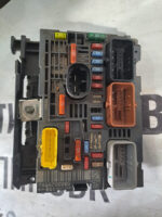 Блок запобіжників Peugeot Сitroen bsm r01 9666700080