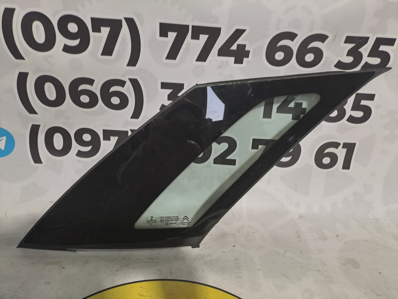 Скло в кузов заднє праве Citroеn C4 Picasso II DOT39AS2M40 Скло в кузов заднє праве Citroеn C4 Picasso II DOT39AS2M40