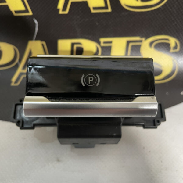 Перемикач кнопка ручного гальма (ручника) Citroen C4 Picasso II 96781160VV00