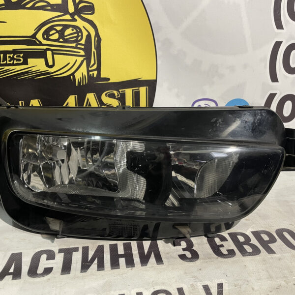 Фара передня права Citroen C4 Picasso ІІ 9800480680