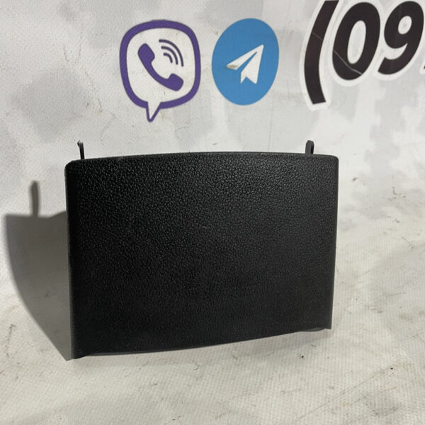 Бардачок консолі підлокотника Peugeot 308sw