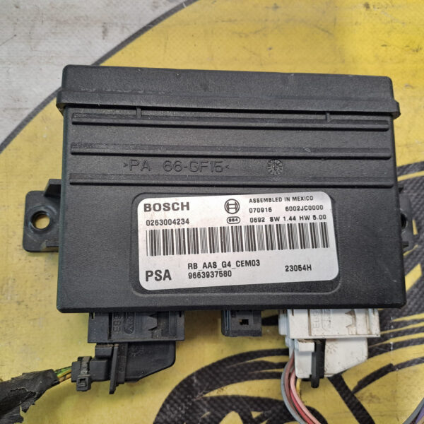 Блок управління парктроніком Citroёn 9663937580