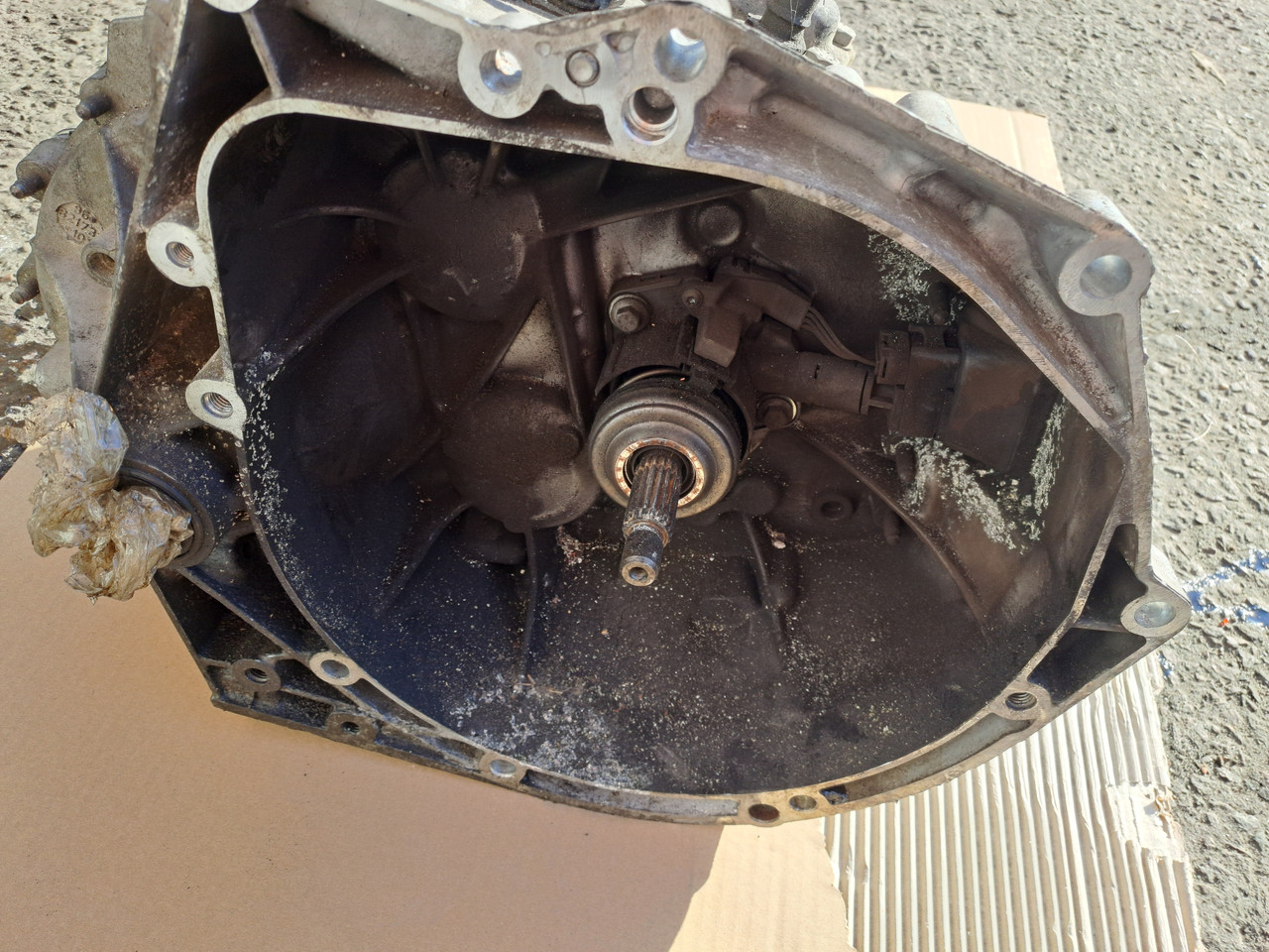 Коробка автомат АКПП peugeot citroen 1.6 hdi 9682173110 Коробка автомат АКПП peugeot citroen 1.6 hdi 9682173110