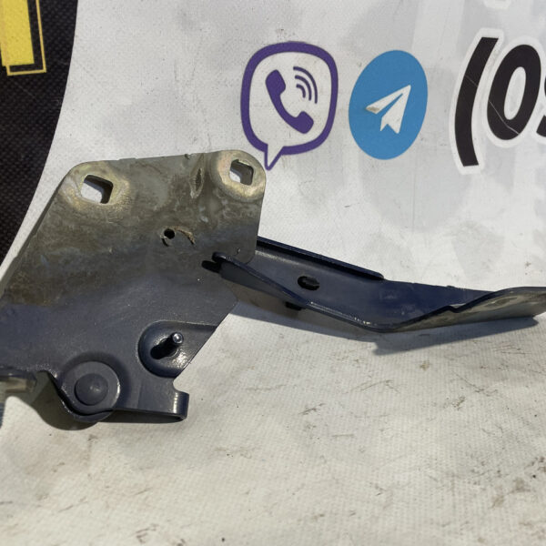 Кріплення капота праве Renault MEGANE 3 2009-2013 (Рено Меган)