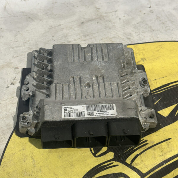Блок управління двигуном (мозги) Peugeot Citroën 1.6HDI 9678686080