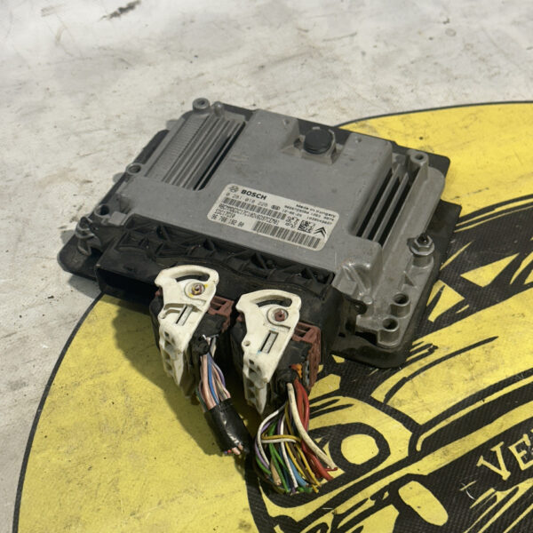 Блок керування двигуном (мозки) Peugeot Citroёn 1.6 HDi 9678818280 9666729580