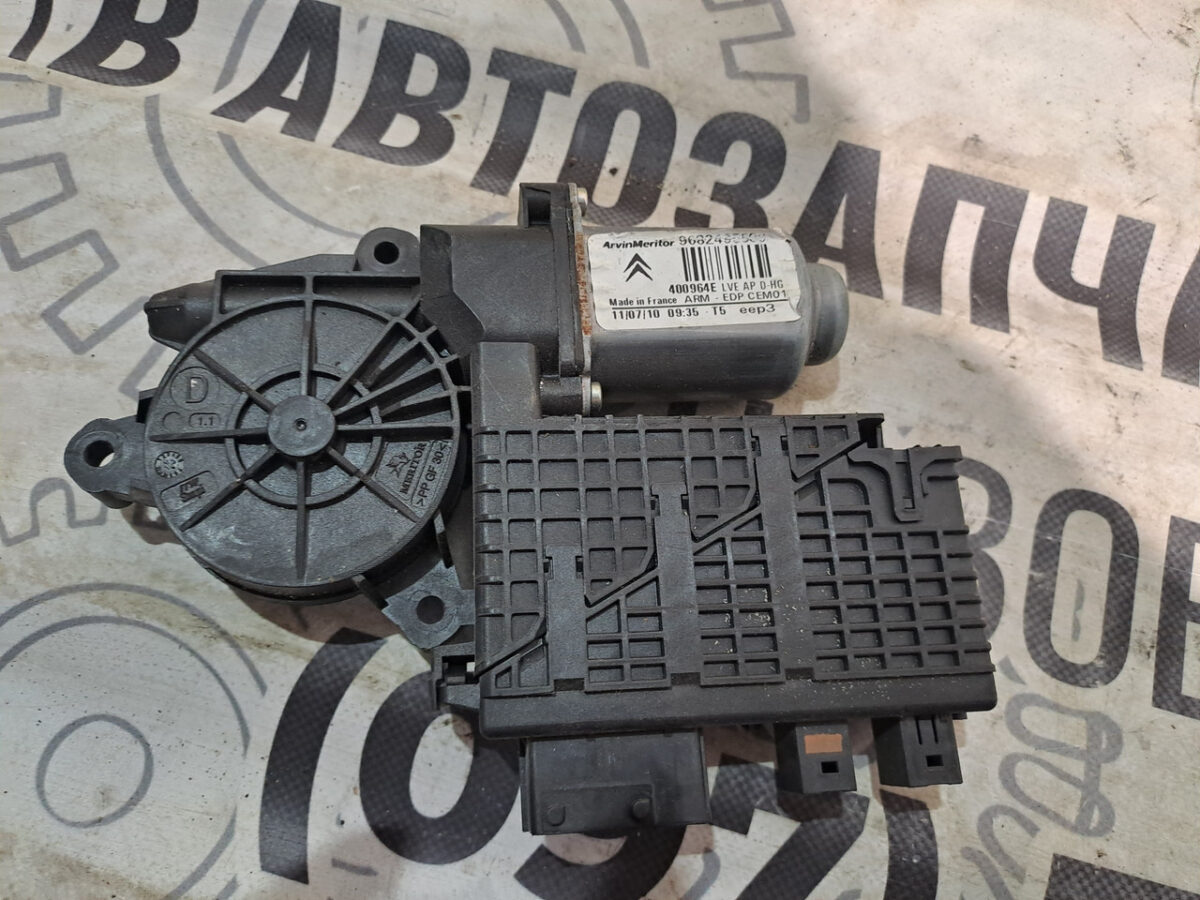 Мотор приводу склопідйомника передній правий Citroen C4 Picasso Grand Picasso II 9682495580 - Зображення 2