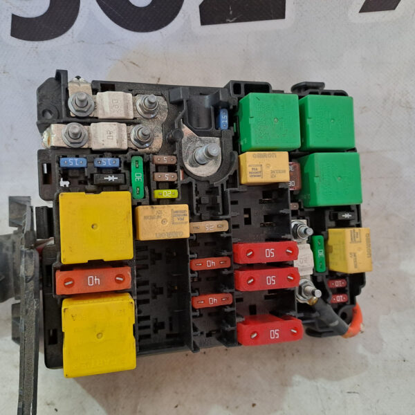 Блок запобіжників Citroen Peugeot BFRM ECO V02 9804848580