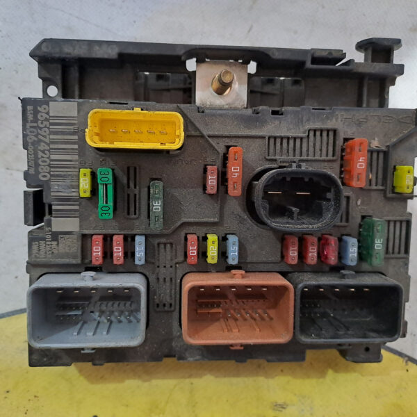 Блок запобіжників CITROEN Peugeot BSM L06 9659742080
