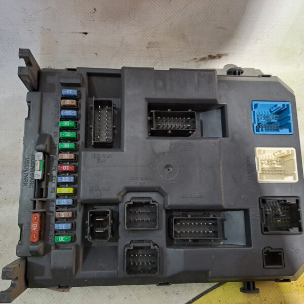 Блок citroen peugeot bsi 9674021180 x05