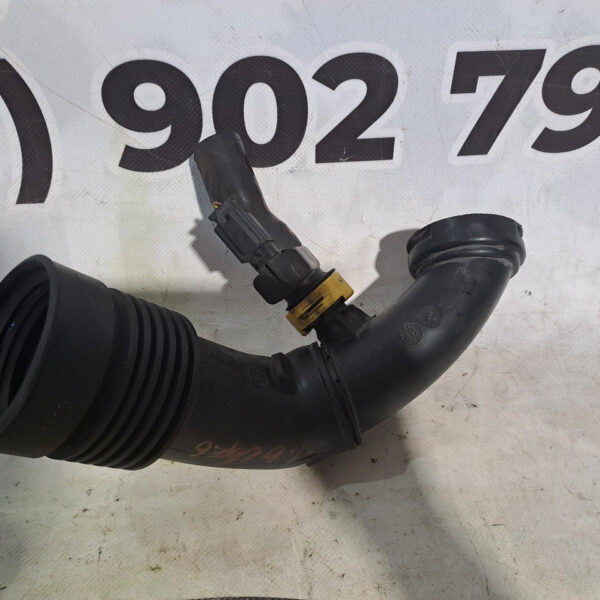 Патрубок інтеркулера Citroёn Peugeot 9801000980