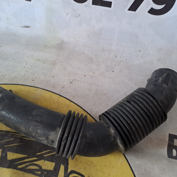 Патрубок повітряного фільтра 1.6 HDi 8V (EURO 5) Peugeot Citroen 9675055580