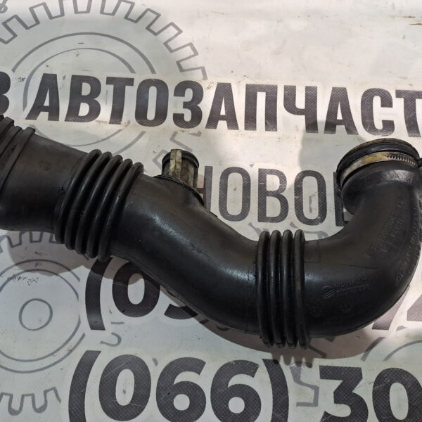 Патрубок інтеркулера 1.6 hdi Citroen Peugeot 9697883780
