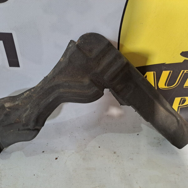 Шумоізоляція під двірники права передня Peugeot 308 t9