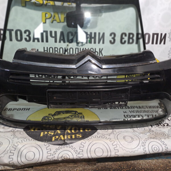 Бампер передній (до-рестайлінг) Citroen C4 Grand Picasso 9654196177