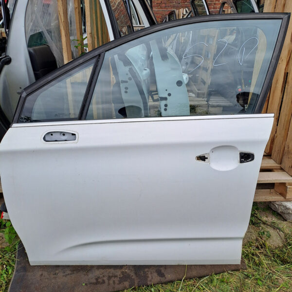 Двері передні ліві citroen c4 2 b7 колір EWP
