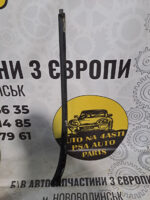 Ущільнювач стійки лобового скла правий Peugeot 308 9680623980