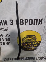 Накладка (молдинг) стійки лобового скла зовнішня права citroen C4 B7 9687124580