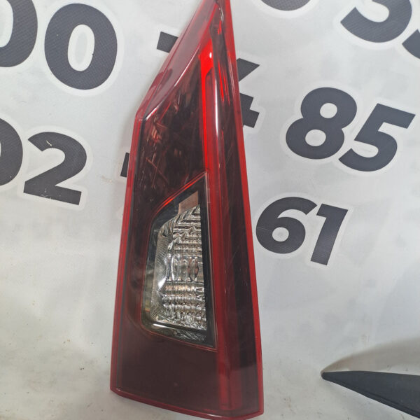 Ліхтар Фанар в кришку багажника правий Mazda 3 (BM) 2013-2016 B45A513F0