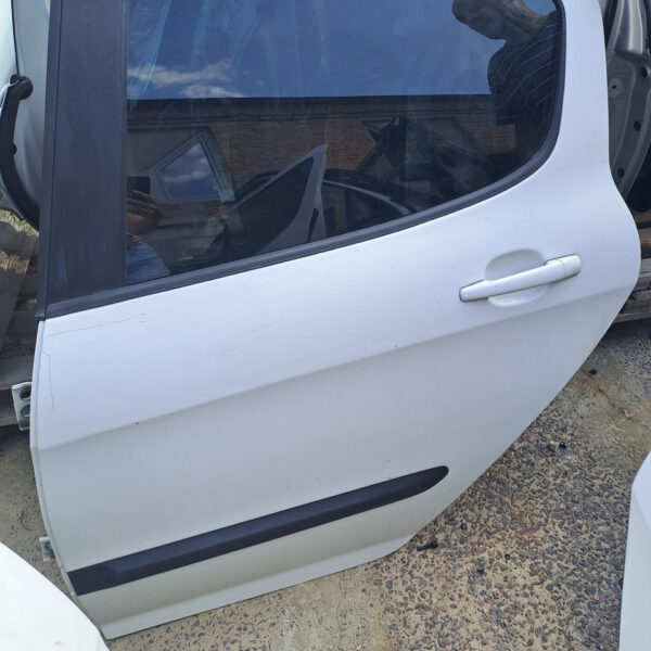 Двері задні ліві Peugeot 308 Пежо 308 2007-2013 хетчбек EWP