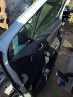 Двері передні праві Peugeot 308 2007-2013 хетчбек колір EWP - Зображення 3