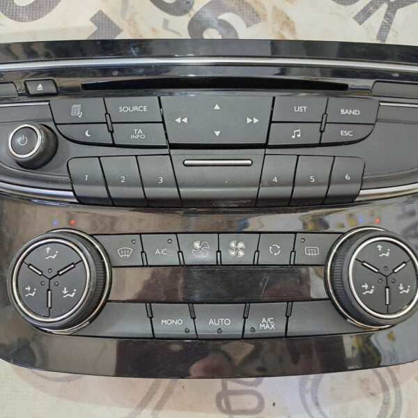 Блок управління магнітолою клімат-контролем Peugeot 508