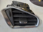 Дефлектор обдуву салону правий Citroen C4 B7 DS4 9676606977