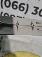 Накладка захисту лобового скла Citroen C4 Picasso Grand II 9805260977 - Зображення 2