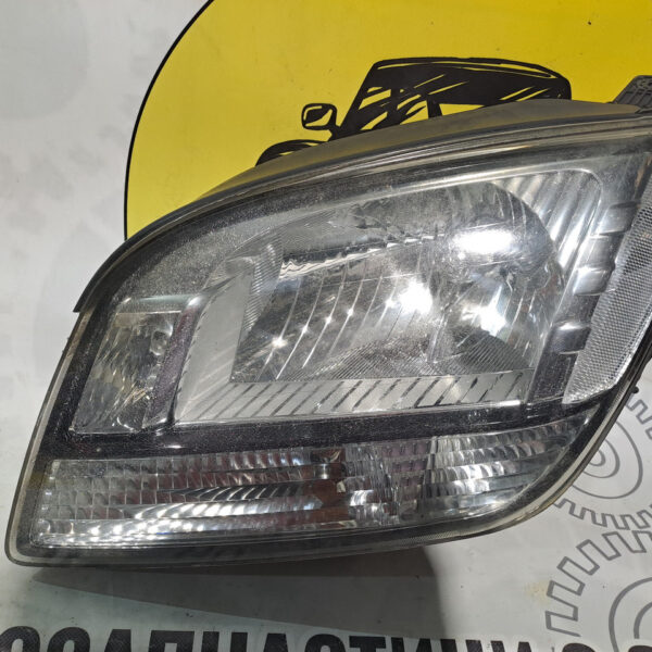 Фара передня ліва Chevrolet Orlando