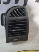 Дефлектор обдуву салону правий Hyundai Santa Fe 2006-2012 97480-2b900