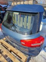 Кришка багажника задня ляда Citroen C4 PICASSO II код фарби KGQ - Зображення 3