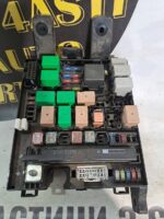 Блок запобіжників KIA Hyundai 91301-3U270 91950-2S010