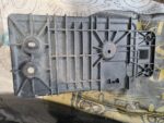 Підставка акумуляторна Mazda KE7056041 - Зображення 2