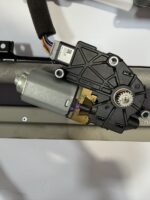 Моторчик люка Kia оригінал 2226114A